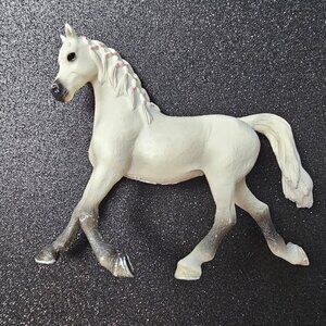 Schleich White Arabian Mare Horse Figure White 2013 Retired Horse Club